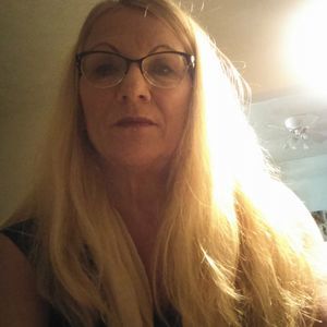 Meet your Posher, Anne